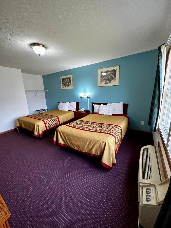 Attica Inn Buitenkant foto