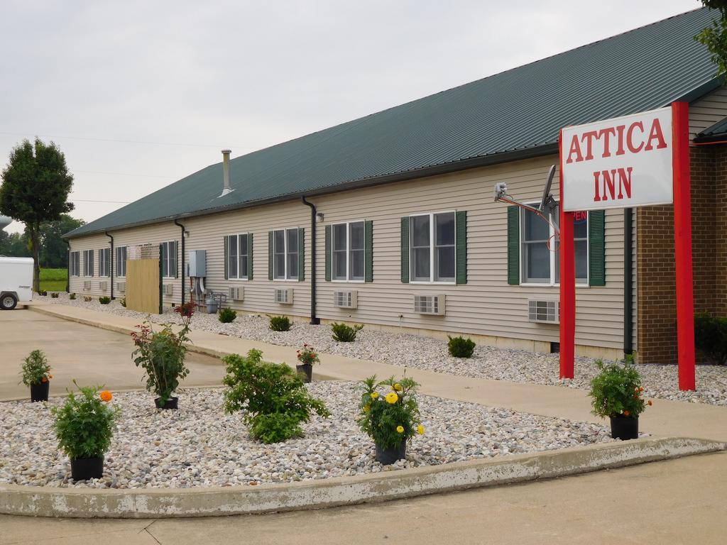 Attica Inn Buitenkant foto